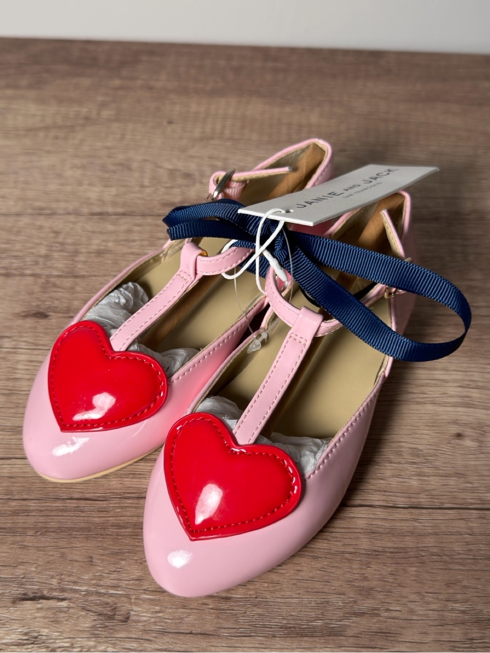 Janie and Jack Girls Pink Heart T-Strap Flats Patent Shoes Size 7 Toddler NWT